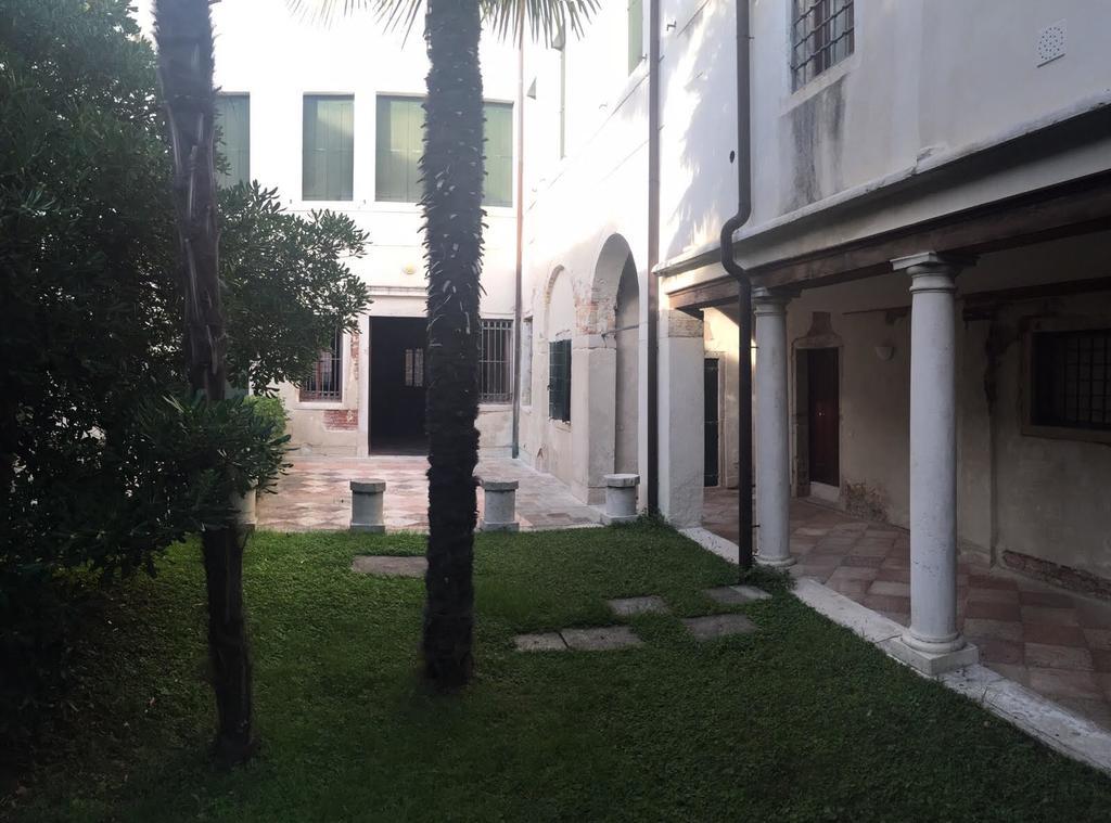 In A Lovely Garden Biennale Flat Venise Extérieur photo