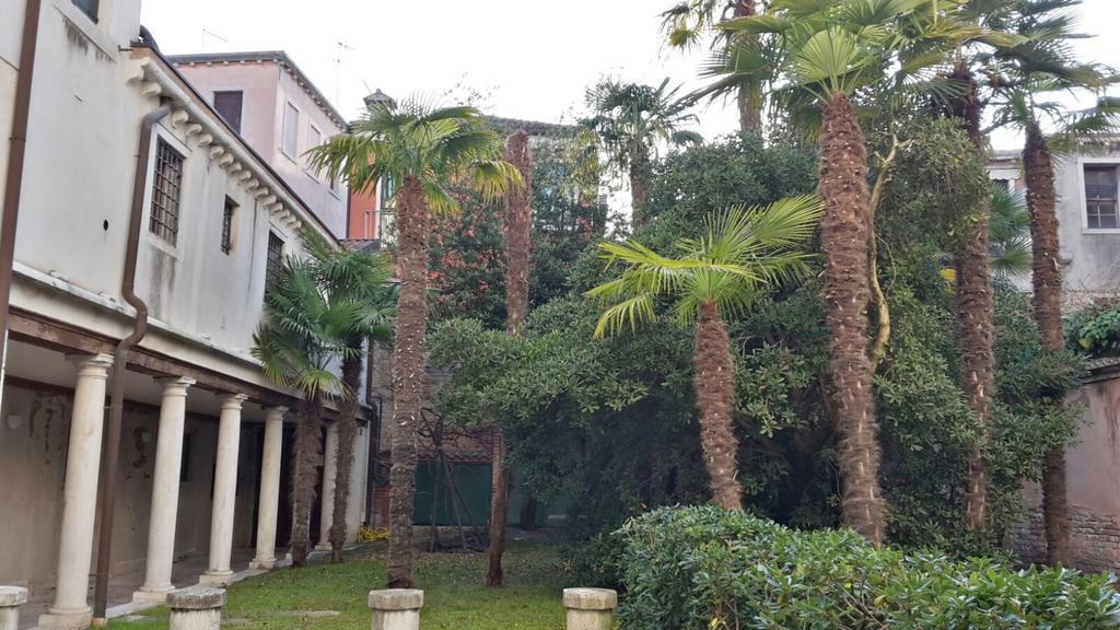 In A Lovely Garden Biennale Flat Venise Extérieur photo